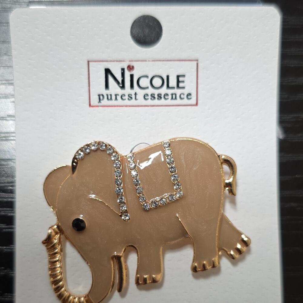 Nicole purest essence Elephant Brooch Beige Gold Metal Clear Rhinestone Pin